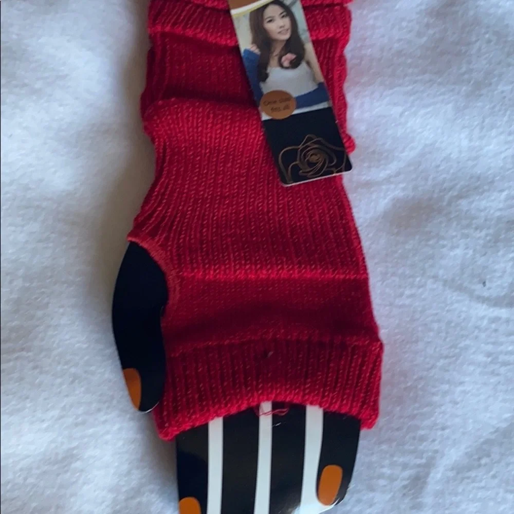 SALE 2/$27 Red Stretchy New Arm Warmers Bundle 2 or More Sale Items 4 Discount